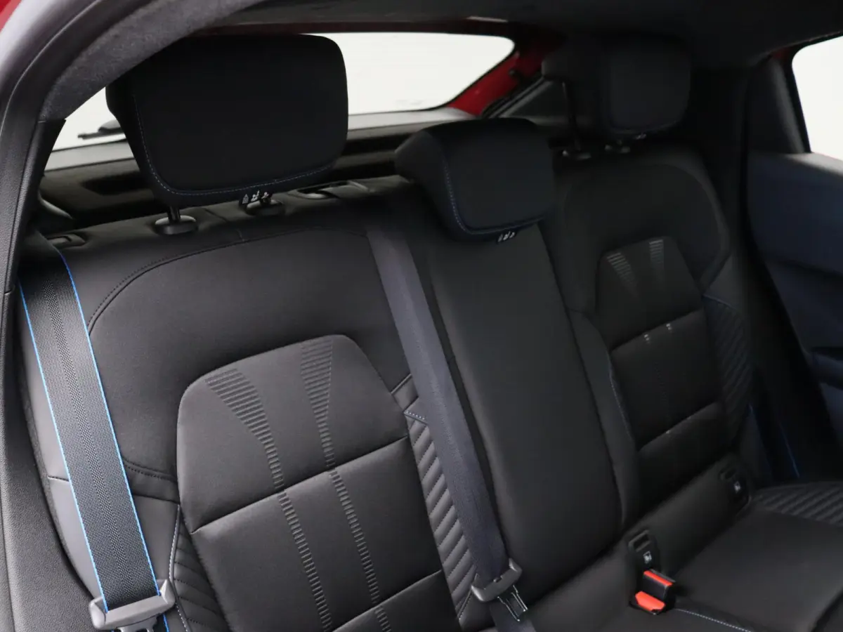 Hybrid 160k esprit Alpine | Vijf jaar garantie | Stoel- en stuurwielverwarming | 360 graden camera | Parkeersensoren rondom |
