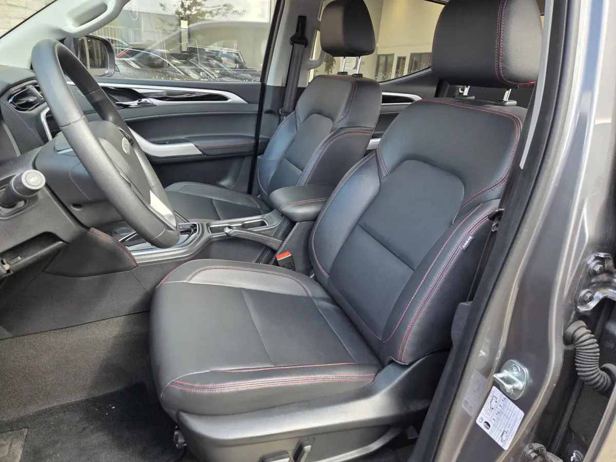 EV 89 kWh Dubbel Cabine Zwart leer  ECC Airco Verwarmde stoelen