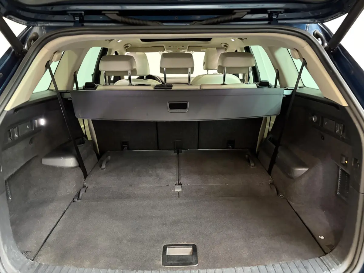 2.0 TSI 4x4 Style Business 7 PERSOONS Elektrische stoelen met geheugen Elek achterklep Navigatie