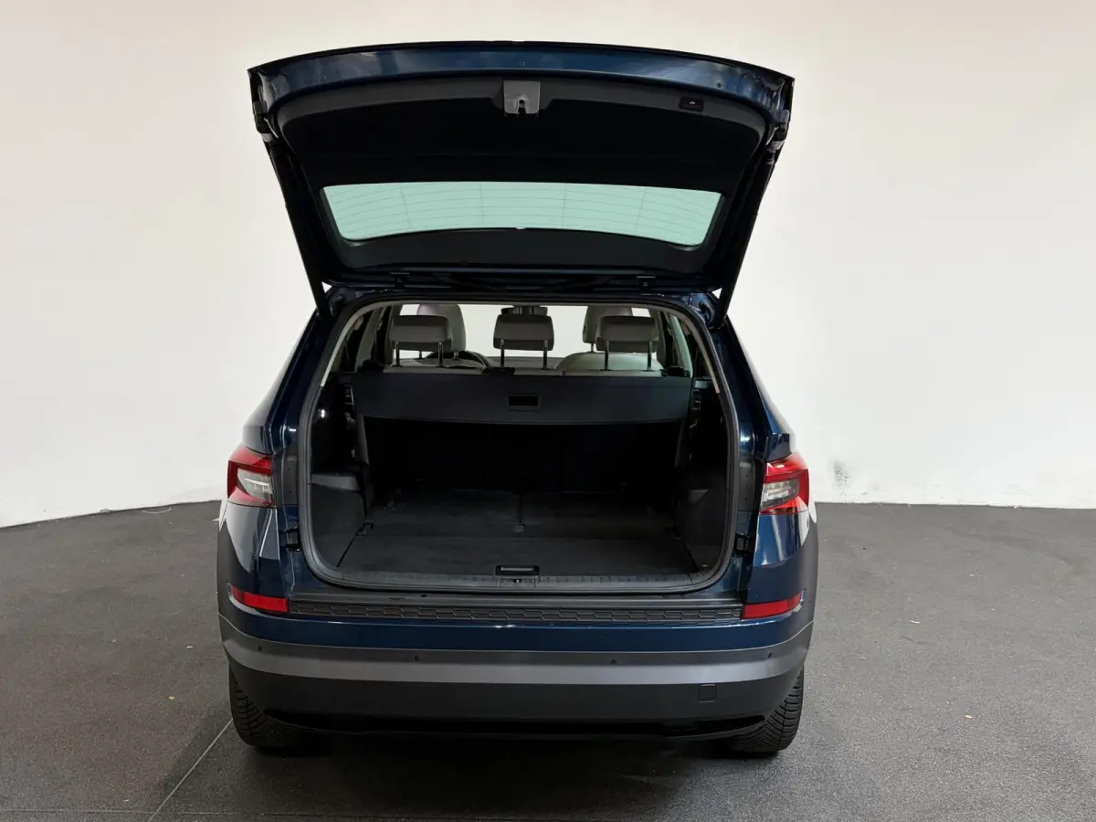 2.0 TSI 4x4 Style Business 7 PERSOONS Elektrische stoelen met geheugen Elek achterklep Navigatie