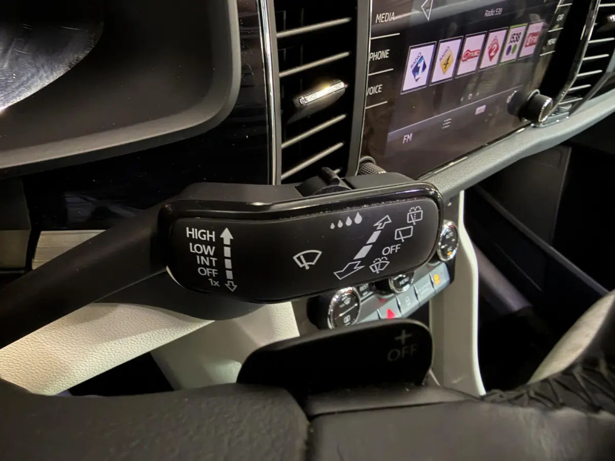 2.0 TSI 4x4 Style Business 7 PERSOONS Elektrische stoelen met geheugen Elek achterklep Navigatie
