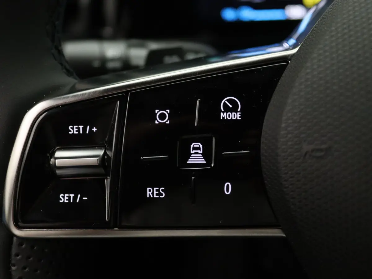 Intense+ 87 kWh Apple Carplay/Android Auto | Climate