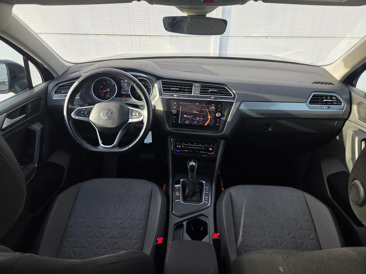 1.5 TSI Life Business | Airco (automatisch) | Cruise control adaptief met Stop&Go | DAB ontvanger