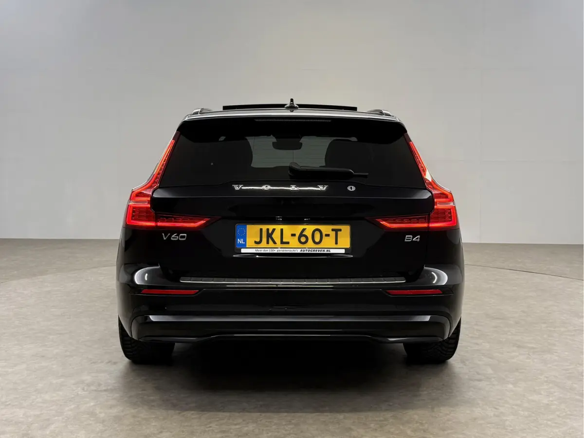 2.0 B4D R-Design | Black Edition | Pano | Memory | HuD | B&W | Virtual | 360° Camera | Carplay | Trekhaak
