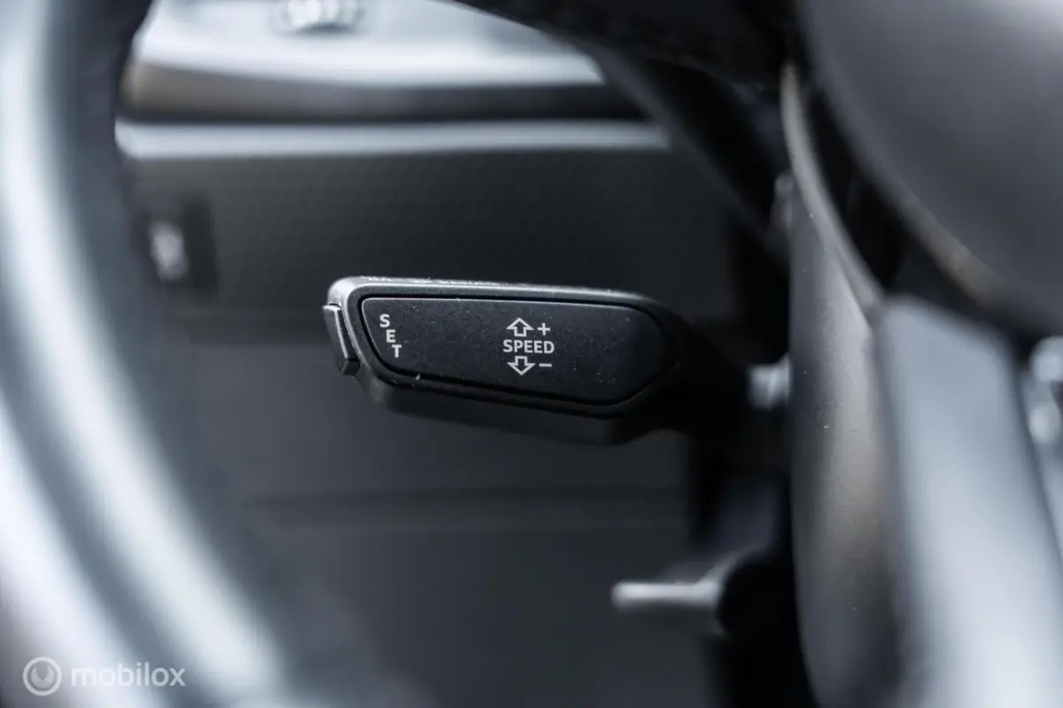 30 TFSI edition one S-Line Automaat