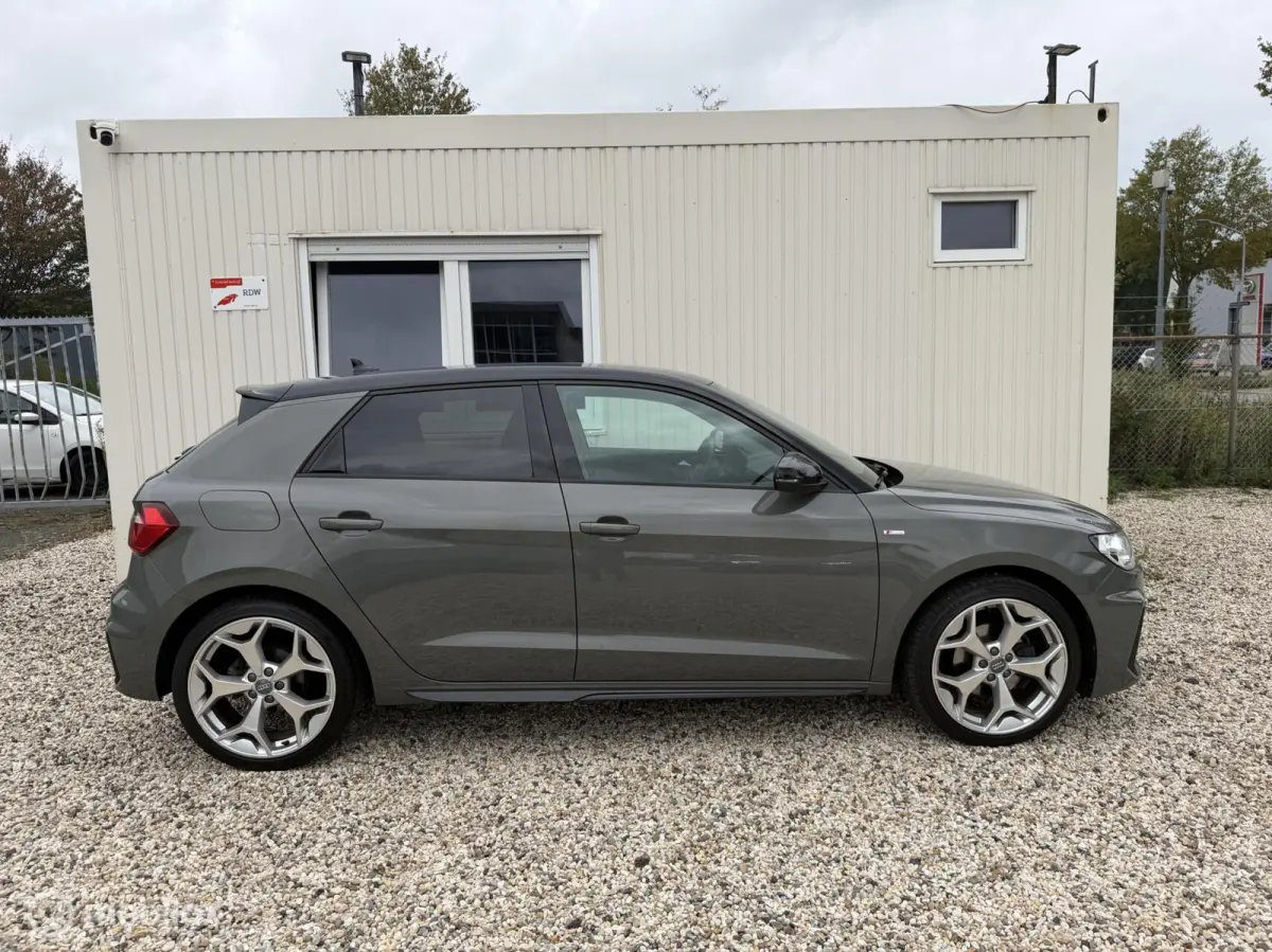 30 TFSI edition one S-Line Automaat