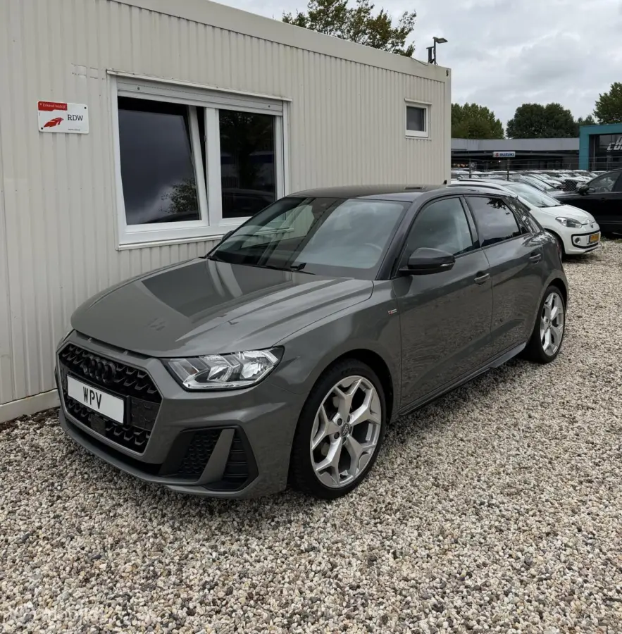 30 TFSI edition one S-Line Automaat