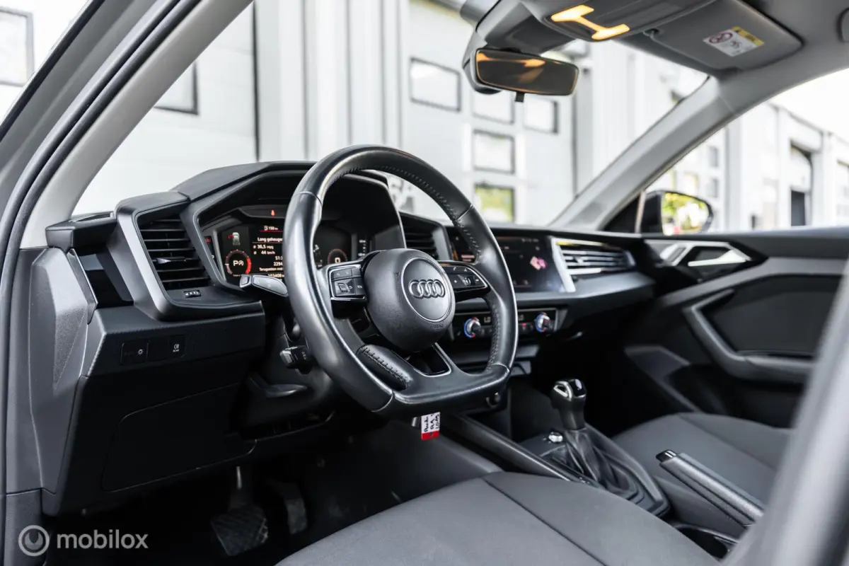 30 TFSI edition one S-Line Automaat