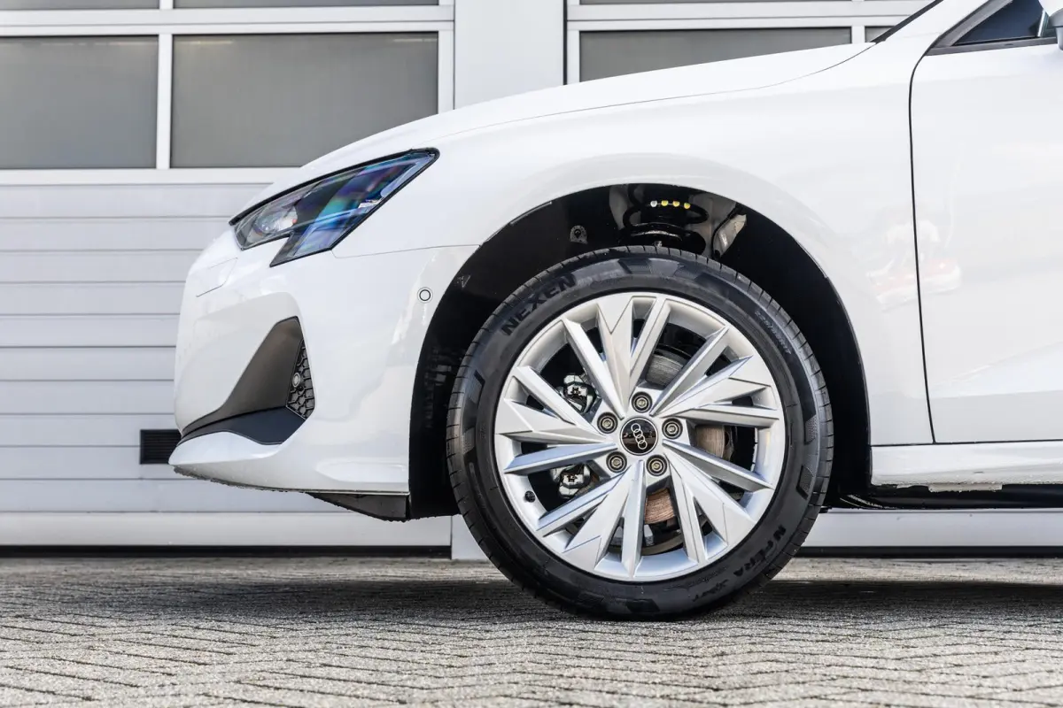 30 TFSI 115pk Pro Line | Stoelverwarming | 18" Velgen
