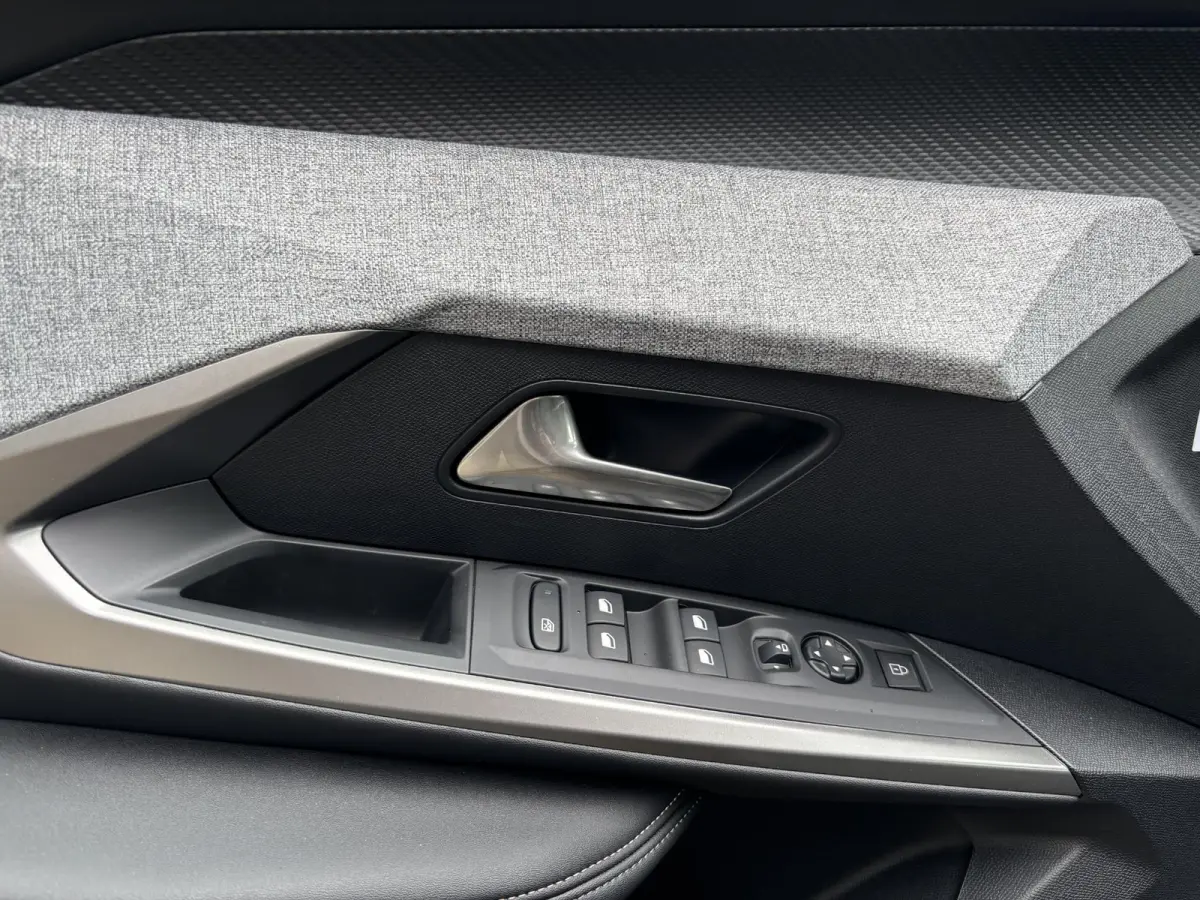 1.6 Plug-in Hybrid 195 Allure 7p 360 Camera Stoel-Stuurverwarming