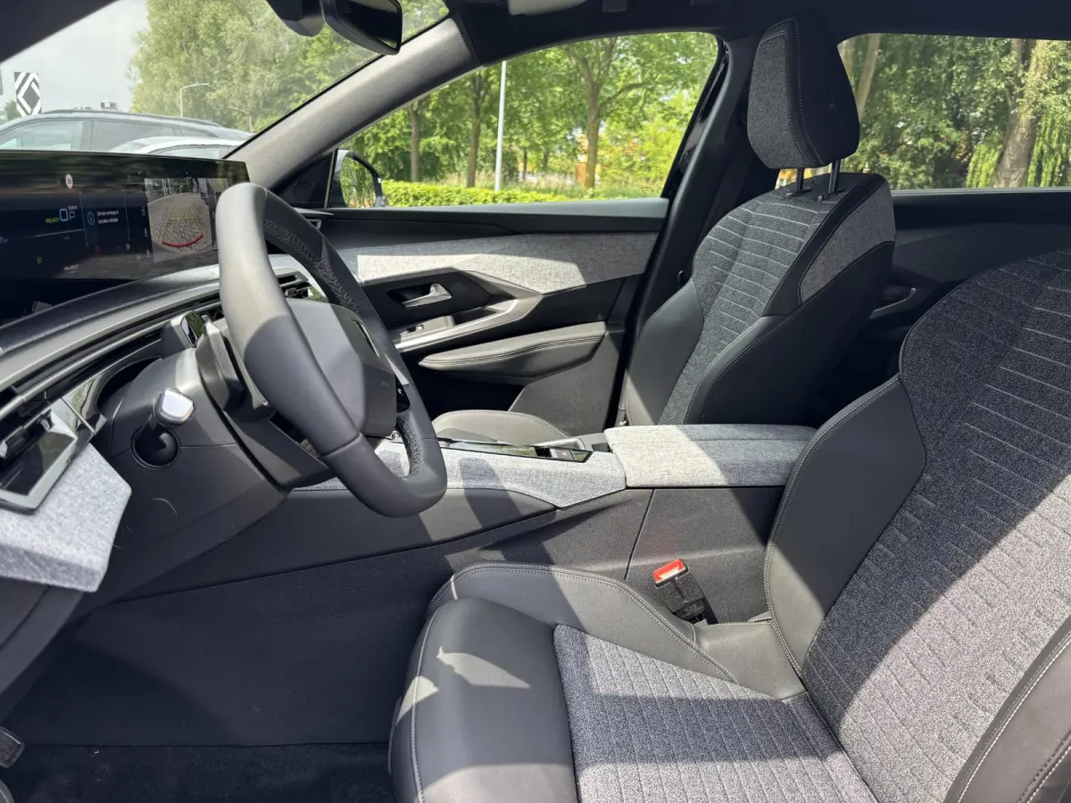 1.6 Plug-in Hybrid 195 Allure 7p 360 Camera Stoel-Stuurverwarming