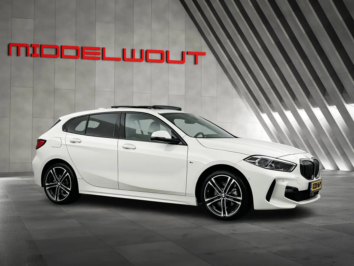 118i Aut. M-Sport Shadow Line Pano-dak/Camera/18'LMV/HIFI