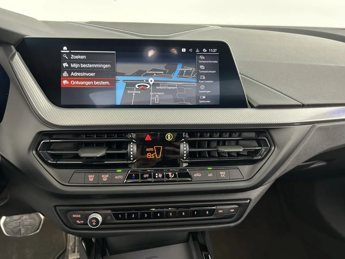 118i Aut. M-Sport Shadow Line Pano-dak/Camera/18'LMV/HIFI