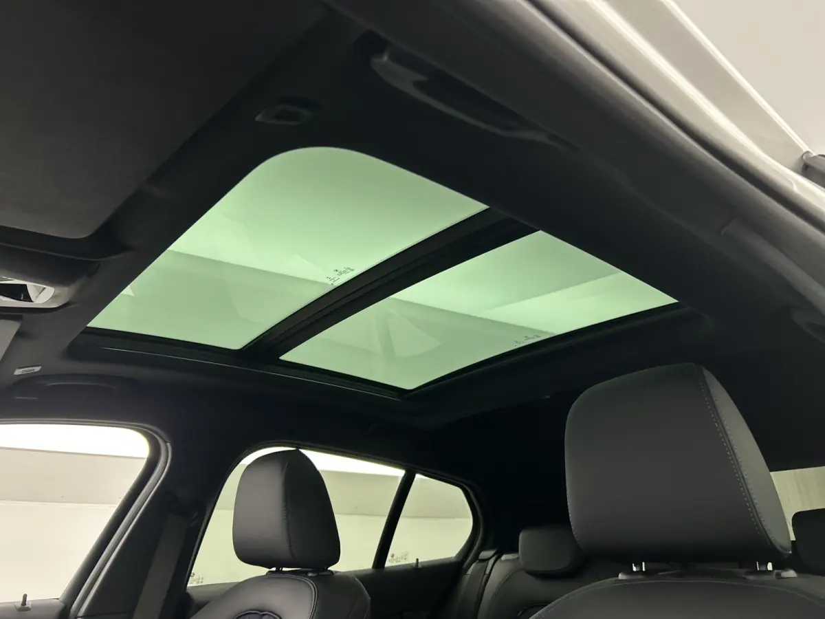 118i Aut. M-Sport Shadow Line Pano-dak/Camera/18'LMV/HIFI
