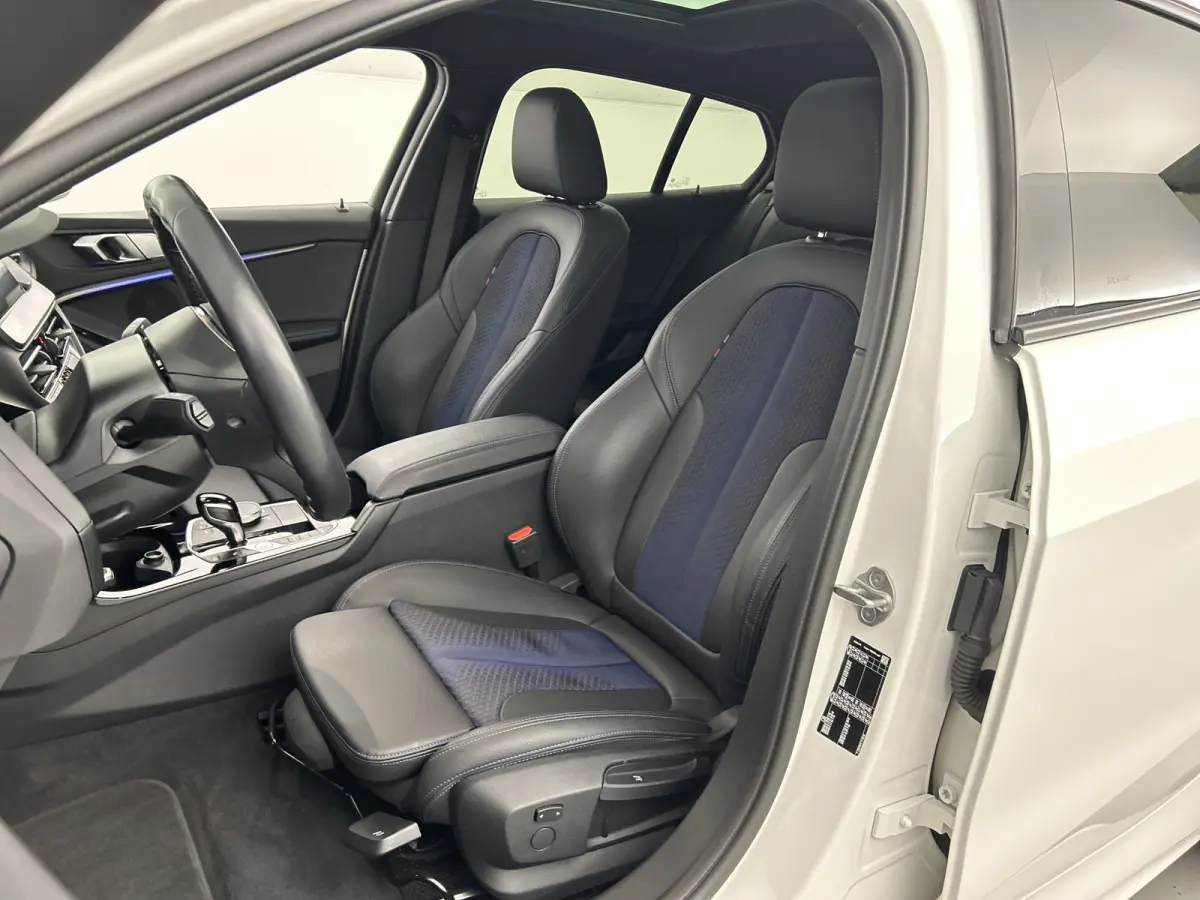 118i Aut. M-Sport Shadow Line Pano-dak/Camera/18'LMV/HIFI