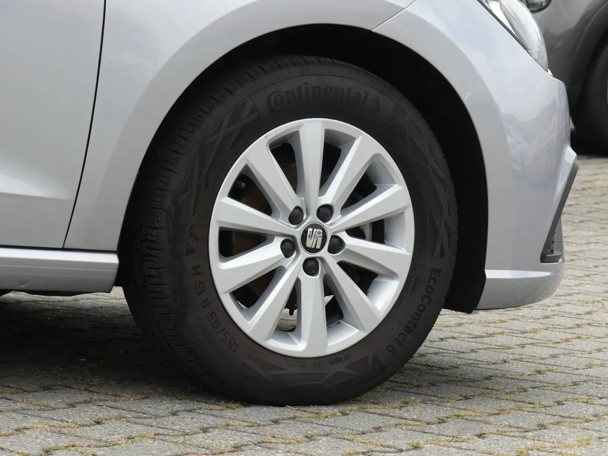 1.0 TSI Style Business Intense / Beats Audio