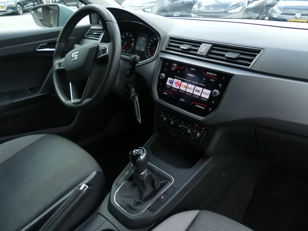 1.0 TSI Style Business Intense / Beats Audio