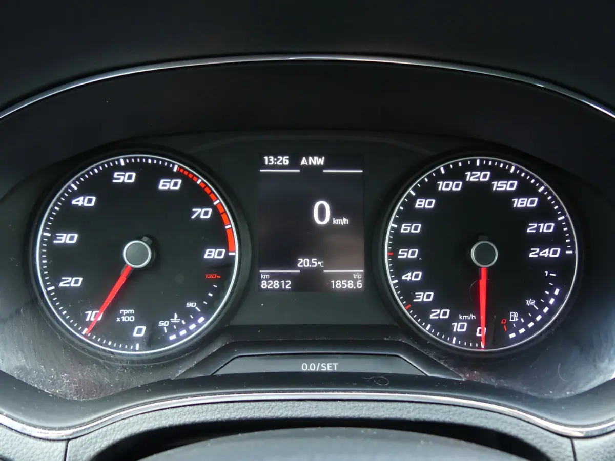 1.0 TSI Style Business Intense / Beats Audio