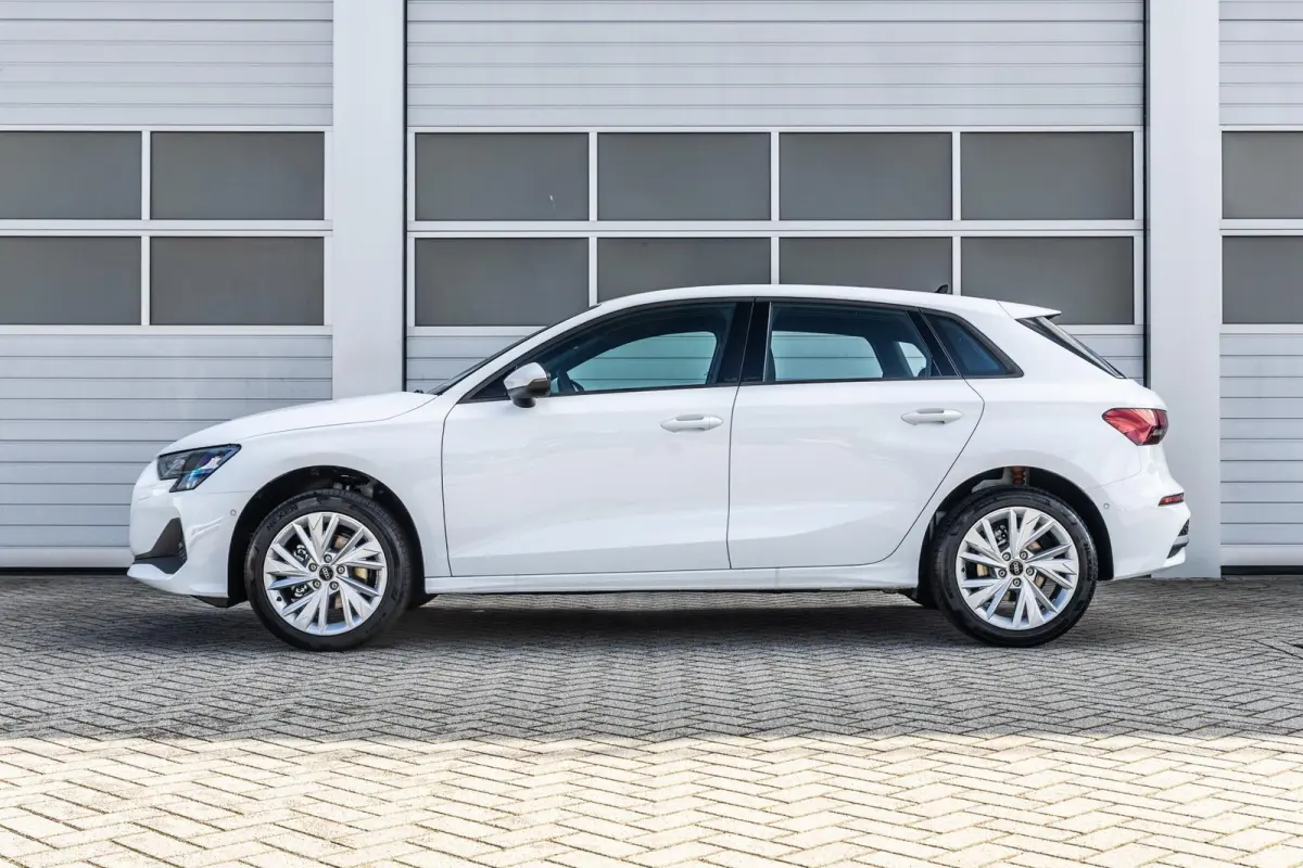 30 TFSI 115pk Pro Line | Stoelverwarming | 18" Velgen