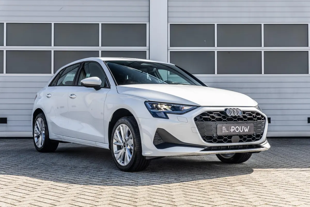 30 TFSI 115pk Pro Line | Stoelverwarming | 18" Velgen