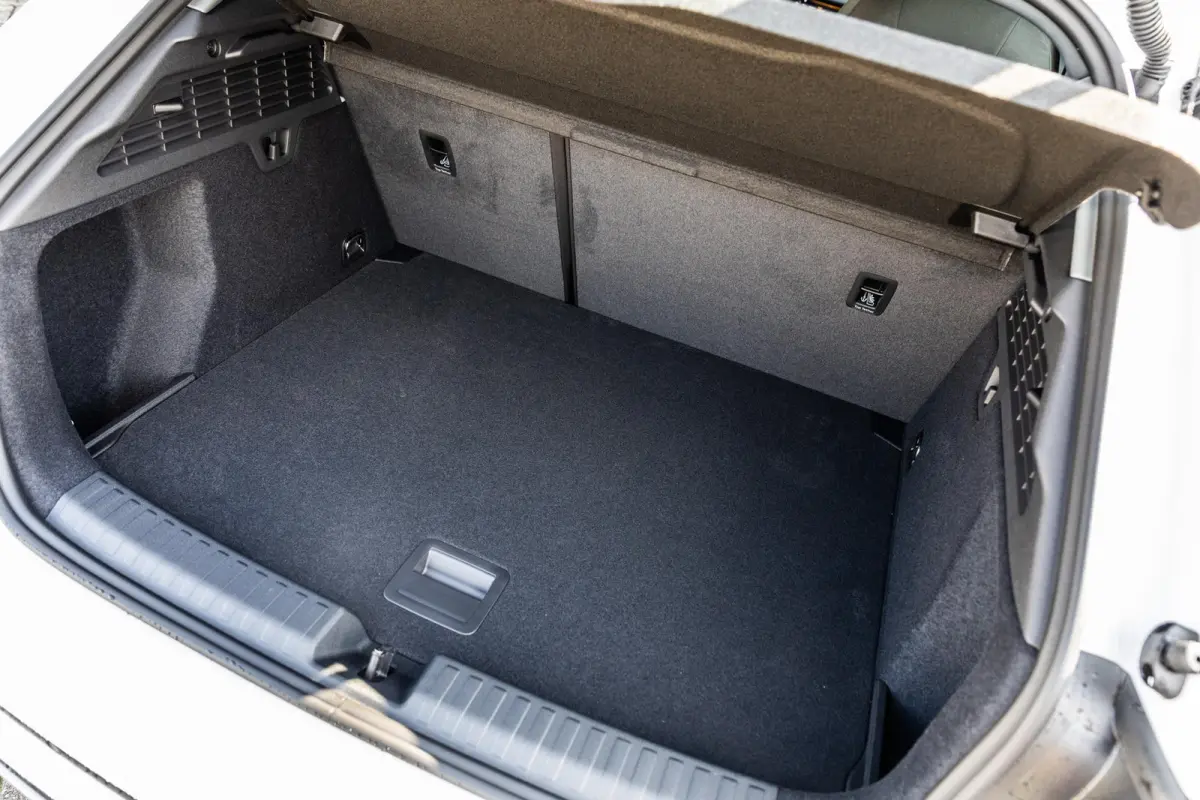 30 TFSI 115pk Pro Line | Stoelverwarming | 18" Velgen