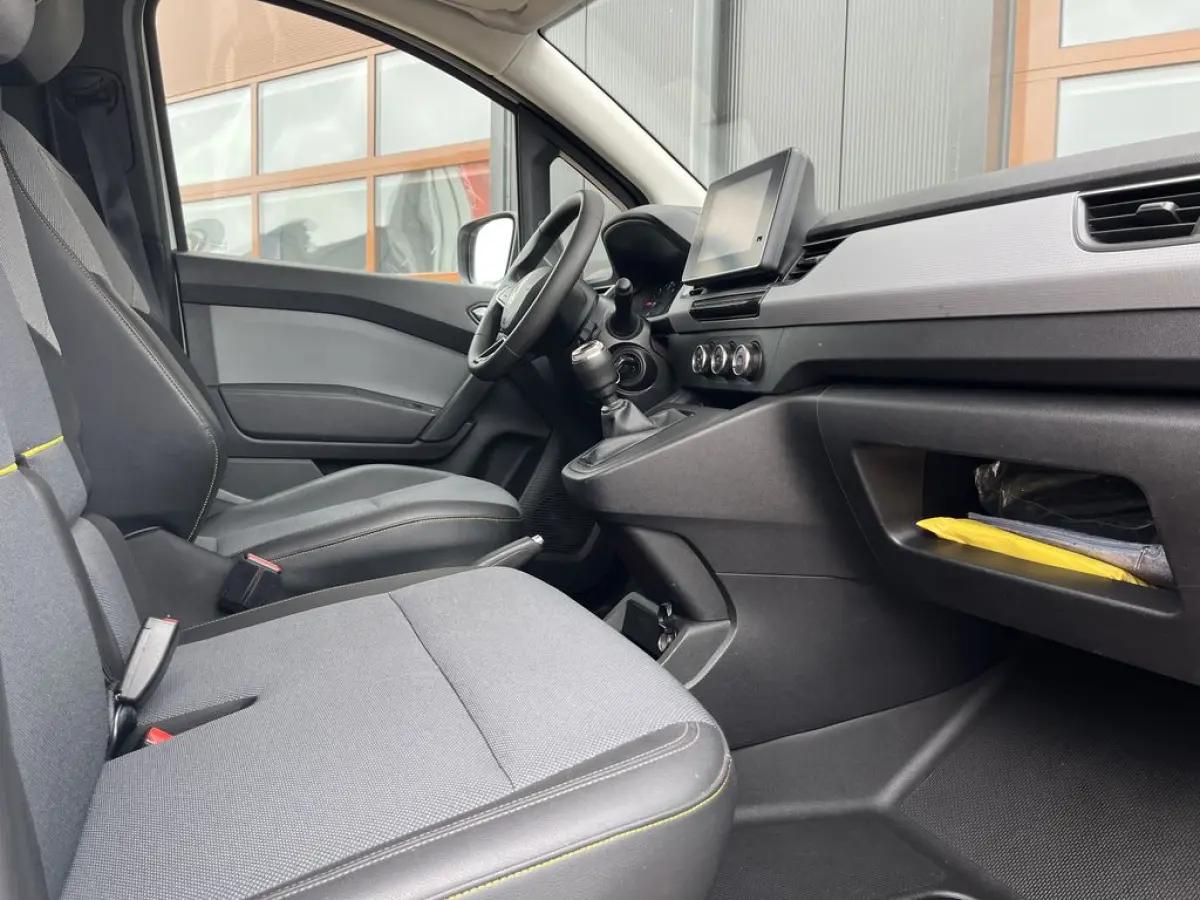 1.5 Blue dCi 95pk E6 Comfort 3p Lease €276 p/m Airco, Navi, apple carplay/android, Camera, PDC, Cruise controle, onderhoudshistorie aanwezig