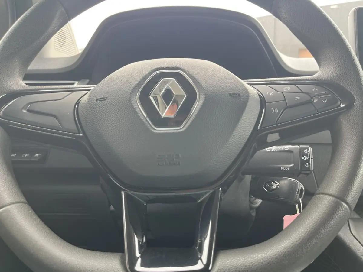 1.5 Blue dCi 95pk E6 Comfort 3p Lease €276 p/m Airco, Navi, apple carplay/android, Camera, PDC, Cruise controle, onderhoudshistorie aanwezig