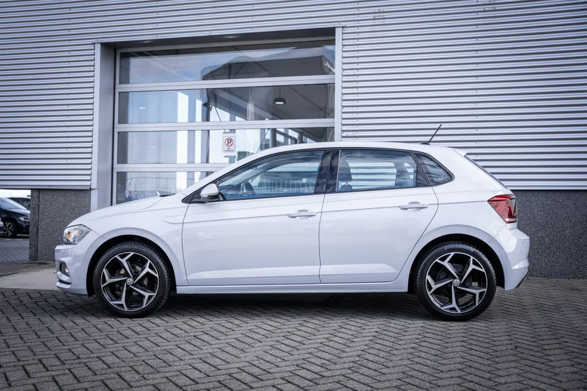 1.0 TSI Highline | Airco (automatisch) | Lichtmetalen velgen 17" | Metaalkleur