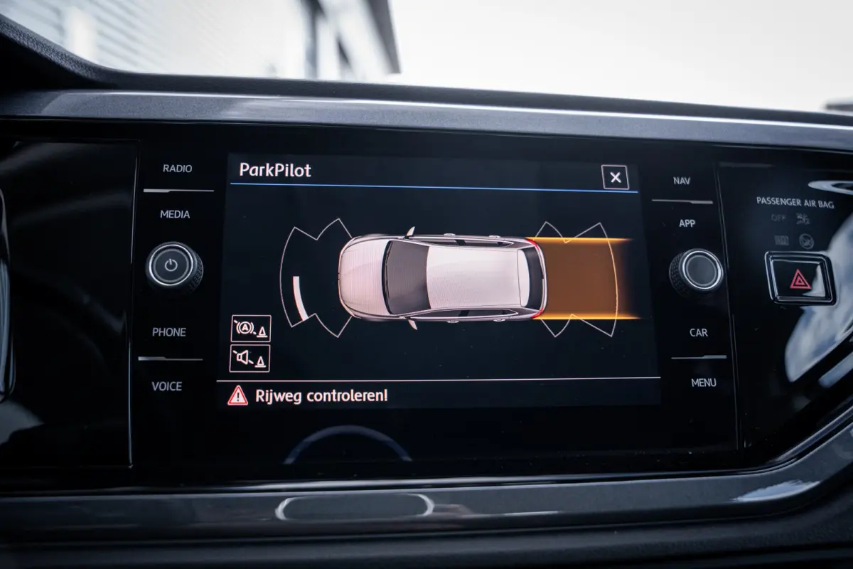 1.0 TSI Highline | Airco (automatisch) | Lichtmetalen velgen 17" | Metaalkleur