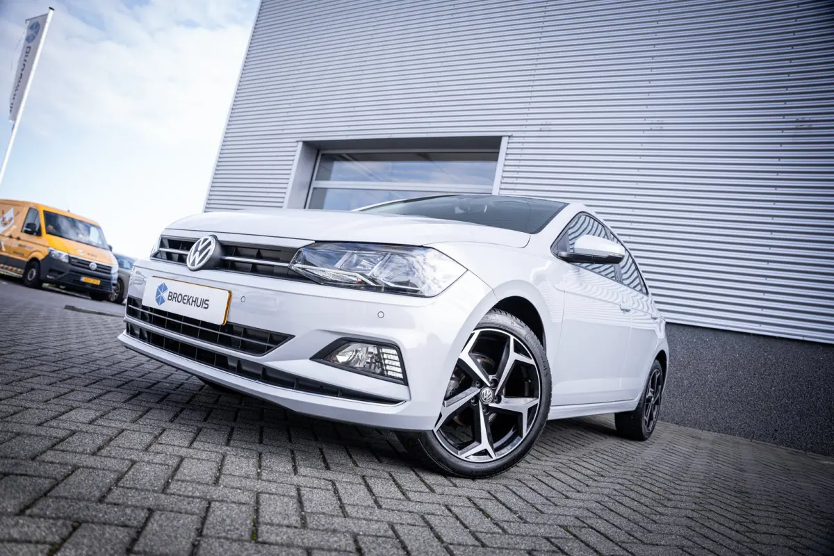 1.0 TSI Highline | Airco (automatisch) | Lichtmetalen velgen 17" | Metaalkleur