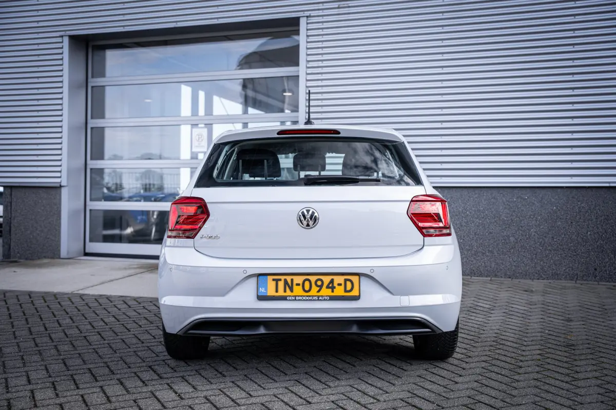 1.0 TSI Highline | Airco (automatisch) | Lichtmetalen velgen 17" | Metaalkleur