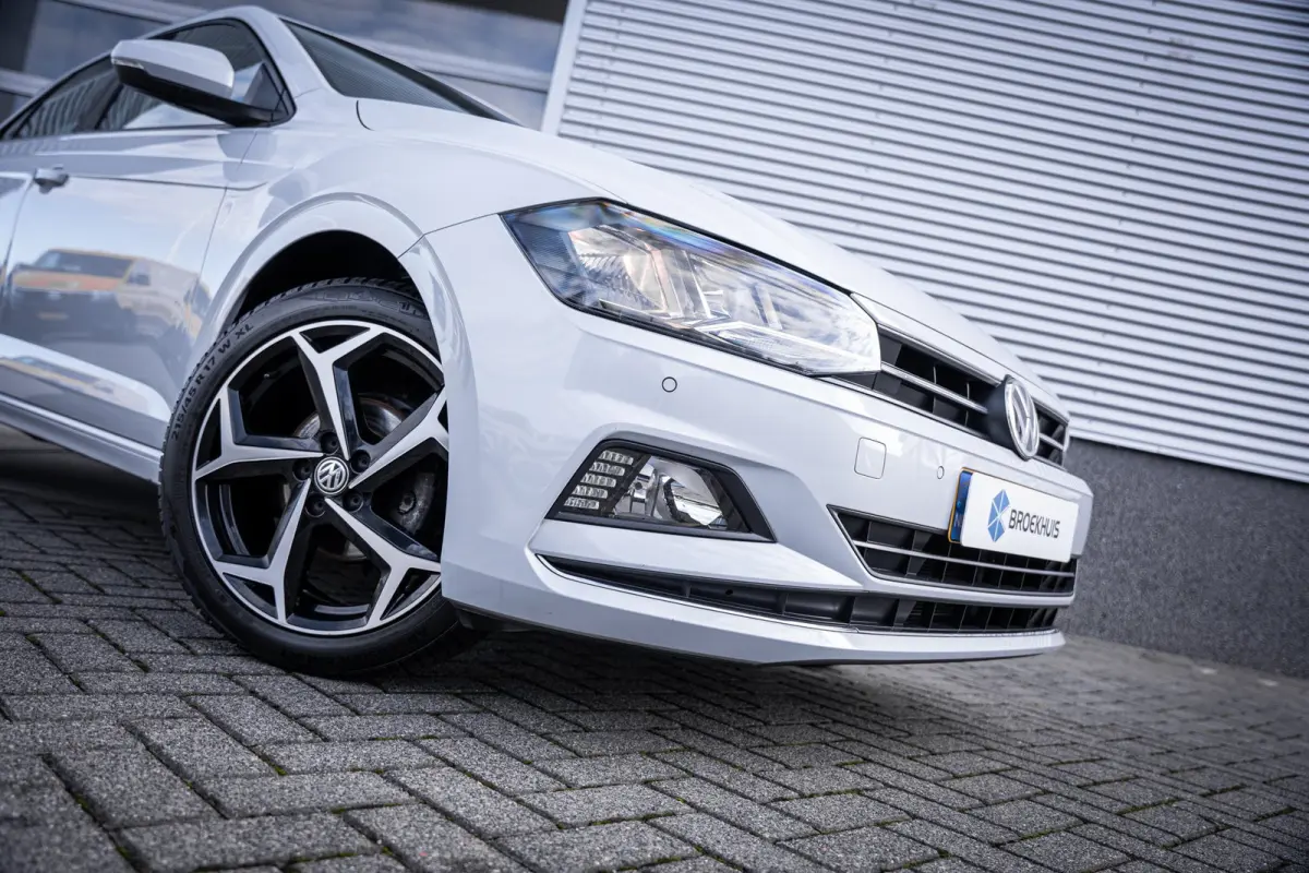 1.0 TSI Highline | Airco (automatisch) | Lichtmetalen velgen 17" | Metaalkleur