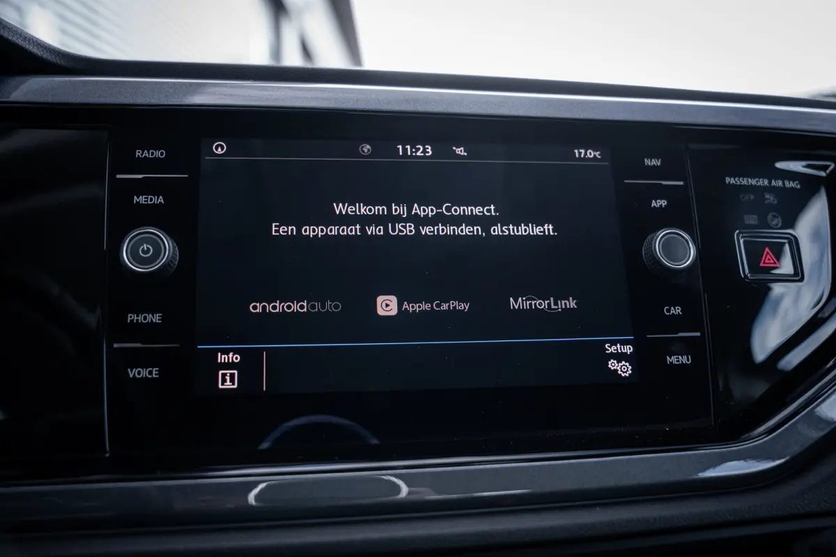 1.0 TSI Highline | Airco (automatisch) | Lichtmetalen velgen 17" | Metaalkleur