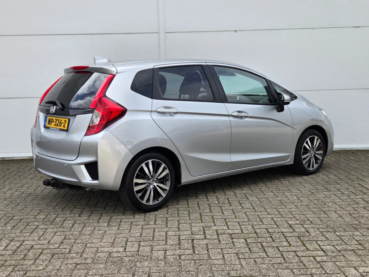 1.3 i-VTEC Elegance Keyless entry / Cruise control / Dab radio / Hill hold / Achteruitrijcamera