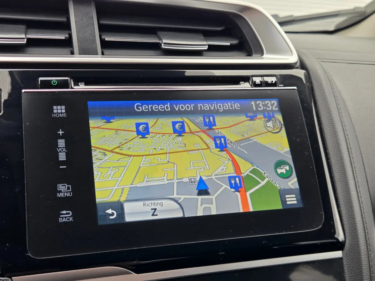 1.3 i-VTEC Elegance Keyless entry / Cruise control / Dab radio / Hill hold / Achteruitrijcamera