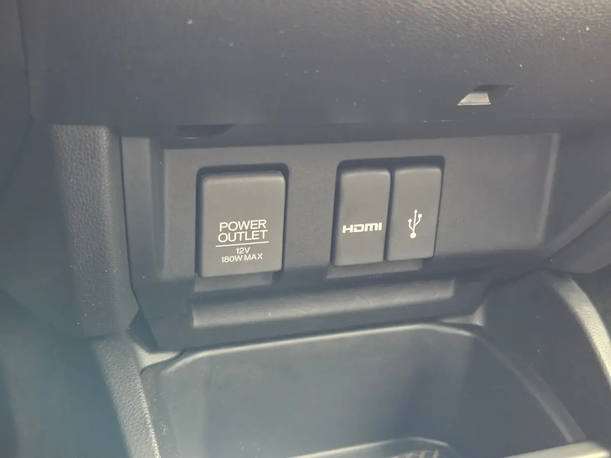 1.3 i-VTEC Elegance Keyless entry / Cruise control / Dab radio / Hill hold / Achteruitrijcamera