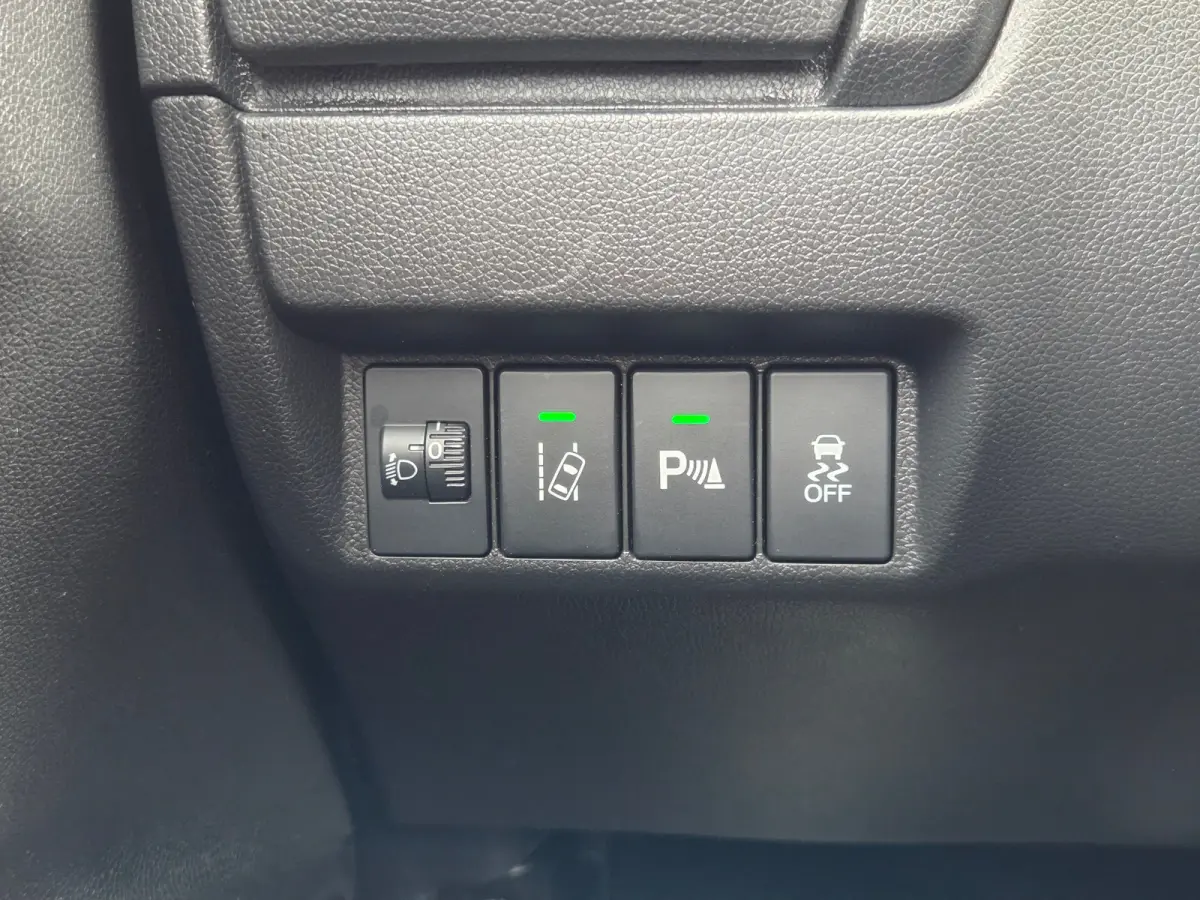 1.3 i-VTEC Elegance Keyless entry / Cruise control / Dab radio / Hill hold / Achteruitrijcamera