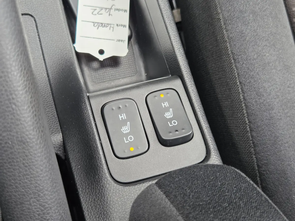 1.3 i-VTEC Elegance Keyless entry / Cruise control / Dab radio / Hill hold / Achteruitrijcamera