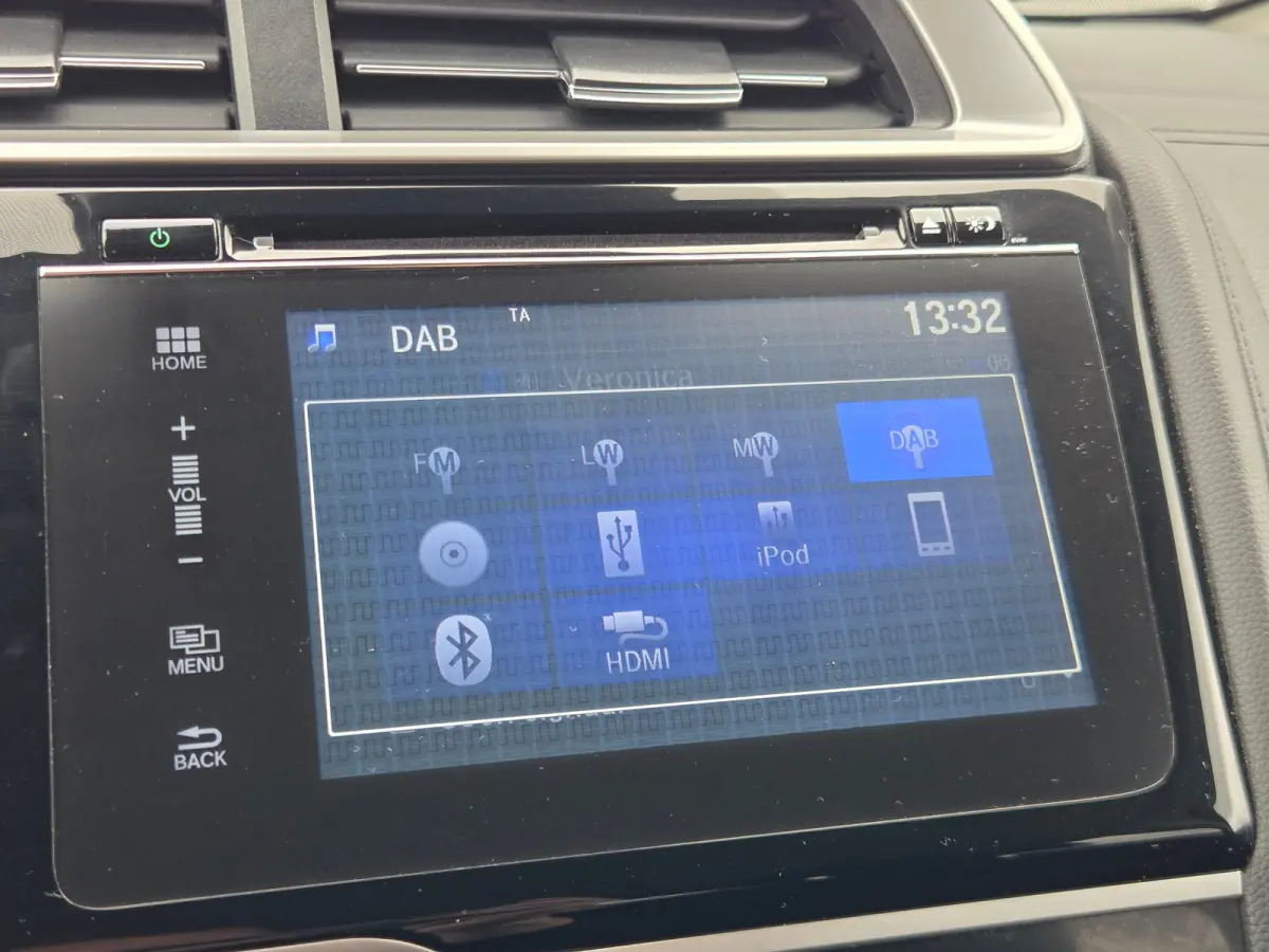 1.3 i-VTEC Elegance Keyless entry / Cruise control / Dab radio / Hill hold / Achteruitrijcamera
