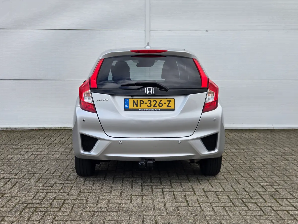 1.3 i-VTEC Elegance Keyless entry / Cruise control / Dab radio / Hill hold / Achteruitrijcamera