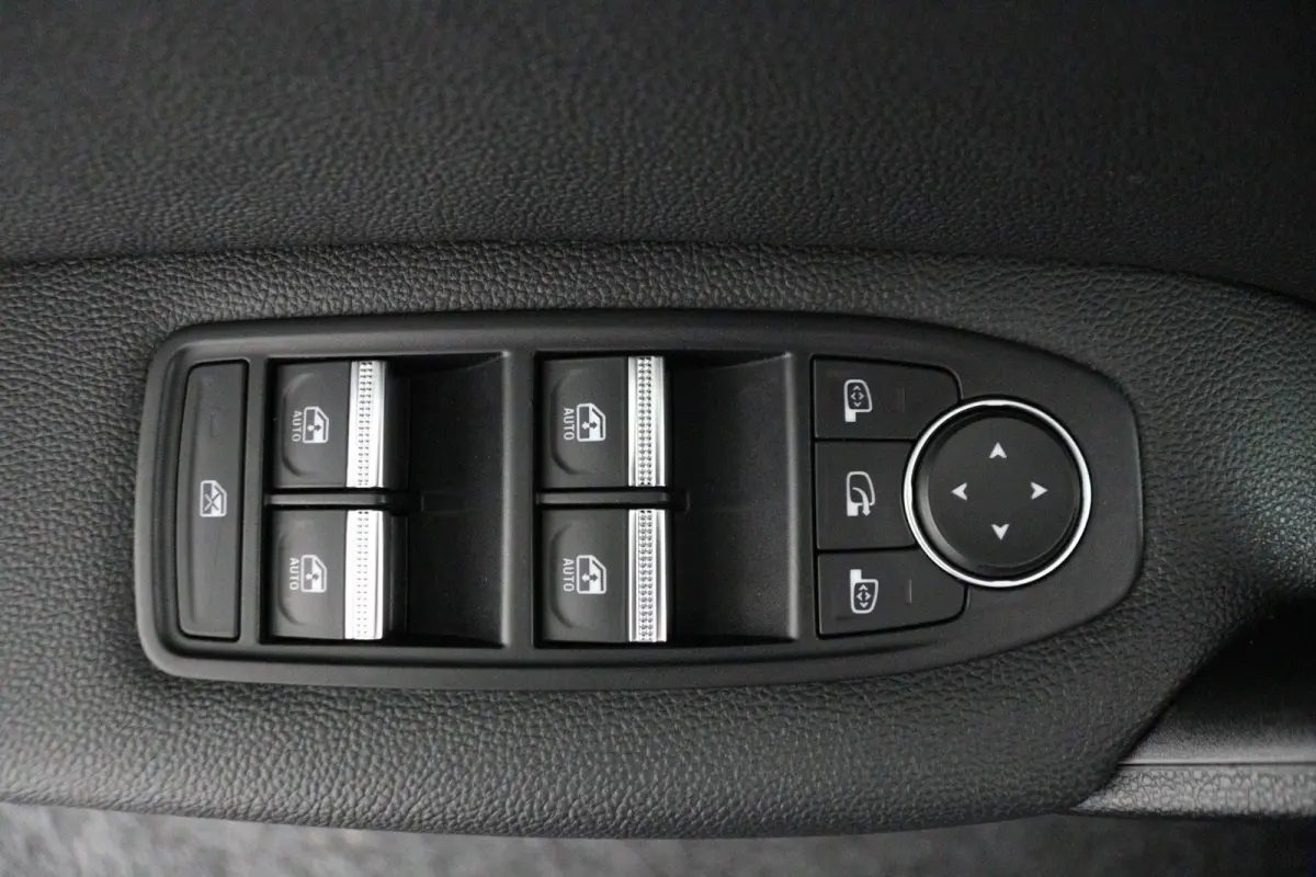 TCe 90 GPF Intens | Trekhaak | Parkeercamera | Navigatie |