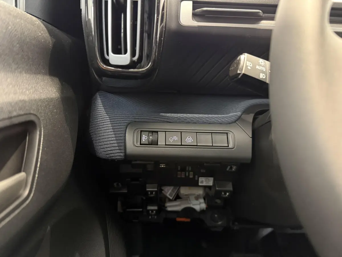 1.2 Hybrid 110pk Collection | APPLE CARPLAY & ANDROID AUTO | DAB | CAMERA | DEMO