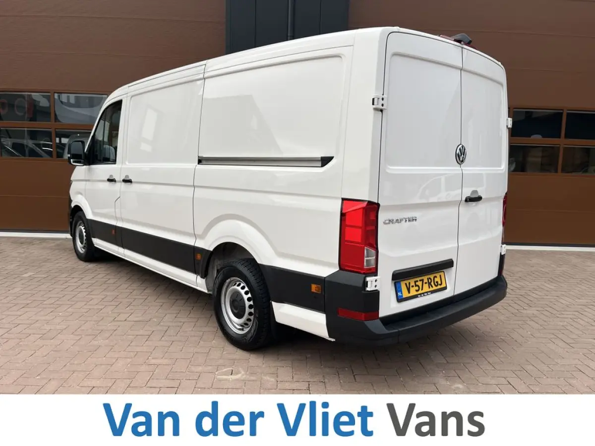 35 2.0 TDI 141pk E6 L3 Comfortline Lease €422 p/m, Airco, Carplay, Navi, PDC, Bedrijfsinrichting, 2x Schuifdeur. Volledig onderhoudshistorie aanwezig
