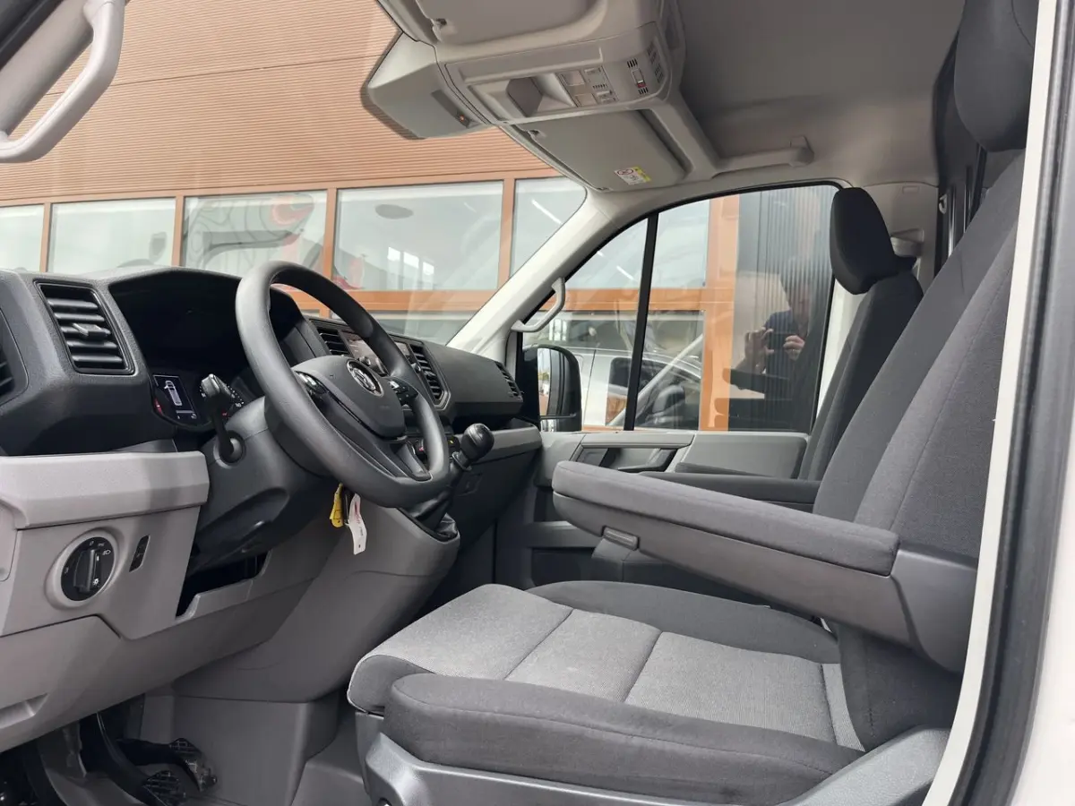 35 2.0 TDI 141pk E6 L3 Comfortline Lease €422 p/m, Airco, Carplay, Navi, PDC, Bedrijfsinrichting, 2x Schuifdeur. Volledig onderhoudshistorie aanwezig