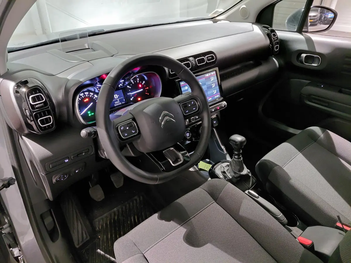1.2 110PK Max | HOGE INSTAP | HOGE ZIT | NAVIGATIE | CAMERA ACHTER | PARKEERSENSOREN | LICHTMETALEN WIELEN