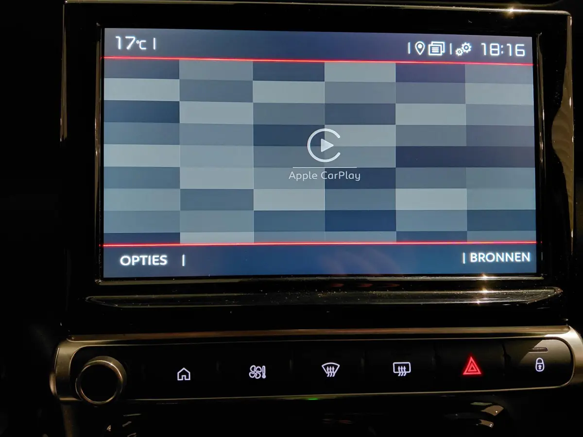 1.2 110PK Max | HOGE INSTAP | HOGE ZIT | NAVIGATIE | CAMERA ACHTER | PARKEERSENSOREN | LICHTMETALEN WIELEN