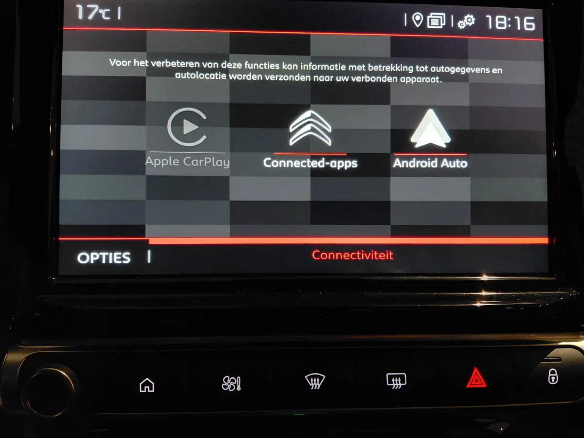 1.2 110PK Max | HOGE INSTAP | HOGE ZIT | NAVIGATIE | CAMERA ACHTER | PARKEERSENSOREN | LICHTMETALEN WIELEN
