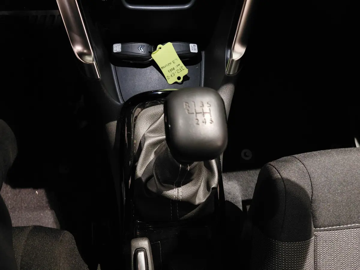 1.2 110PK Max | HOGE INSTAP | HOGE ZIT | NAVIGATIE | CAMERA ACHTER | PARKEERSENSOREN | LICHTMETALEN WIELEN