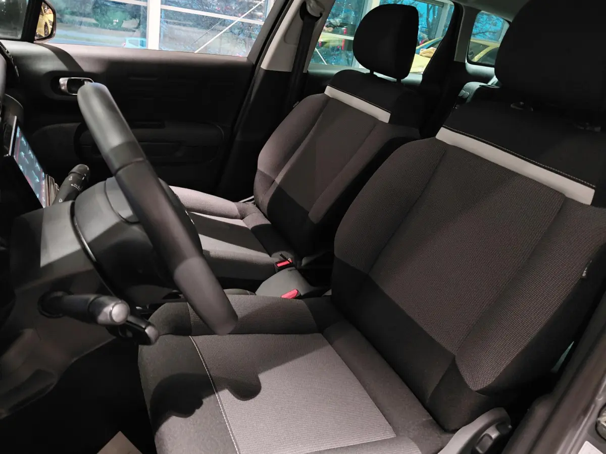 1.2 110PK Max | HOGE INSTAP | HOGE ZIT | NAVIGATIE | CAMERA ACHTER | PARKEERSENSOREN | LICHTMETALEN WIELEN