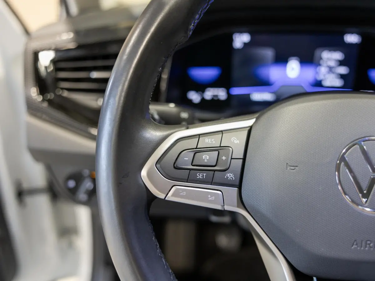 1.0 TSI Life / 95pk / Achteruitrij camera / Automatische klimaatregeling / NAP / Dealer onderhouden /